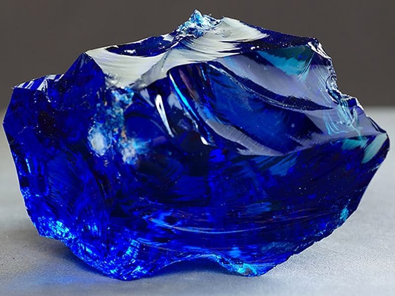 Đá sapphire là một trong những loại đá quý hiếm